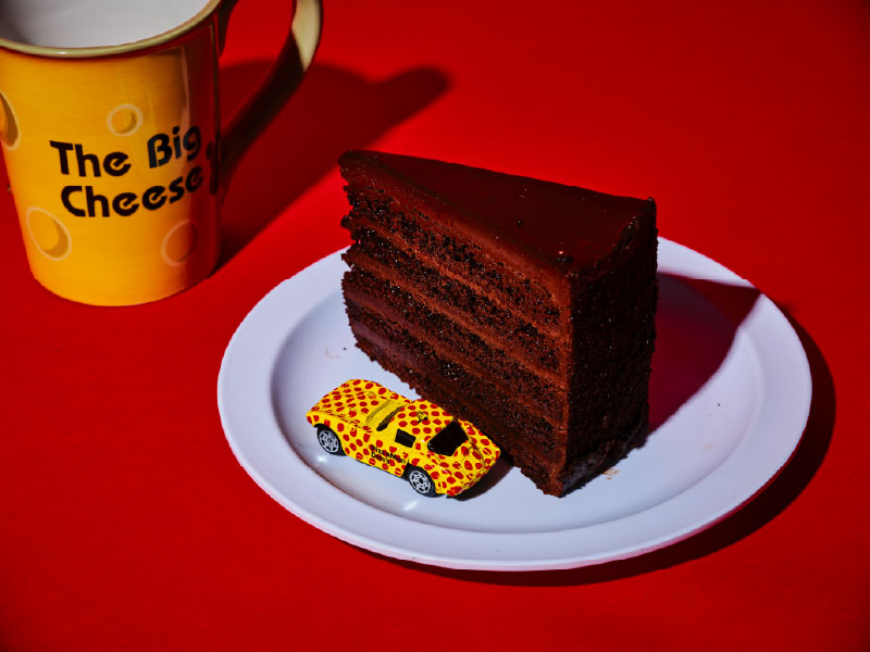 Pizza Man Dan's High-5 Chocoloate Cake